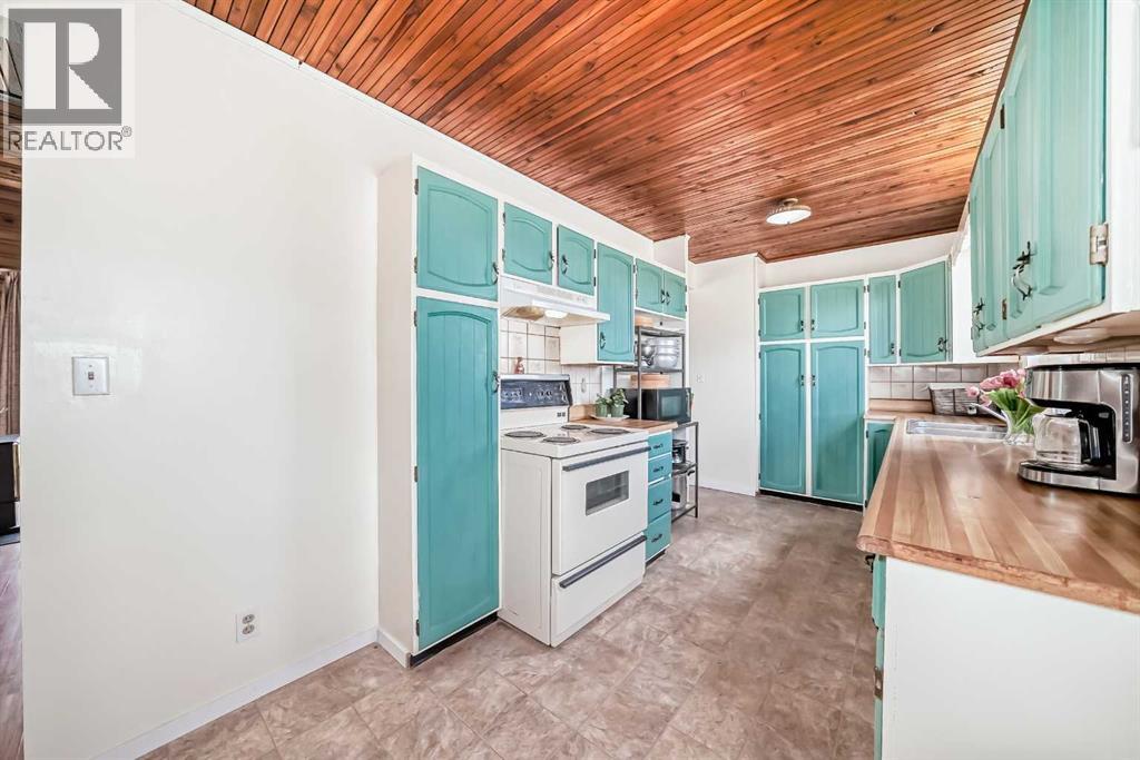 225079 Range Road 245, Rural Wheatland County, Alberta  T1P 0N5 - Photo 6 - A2315272