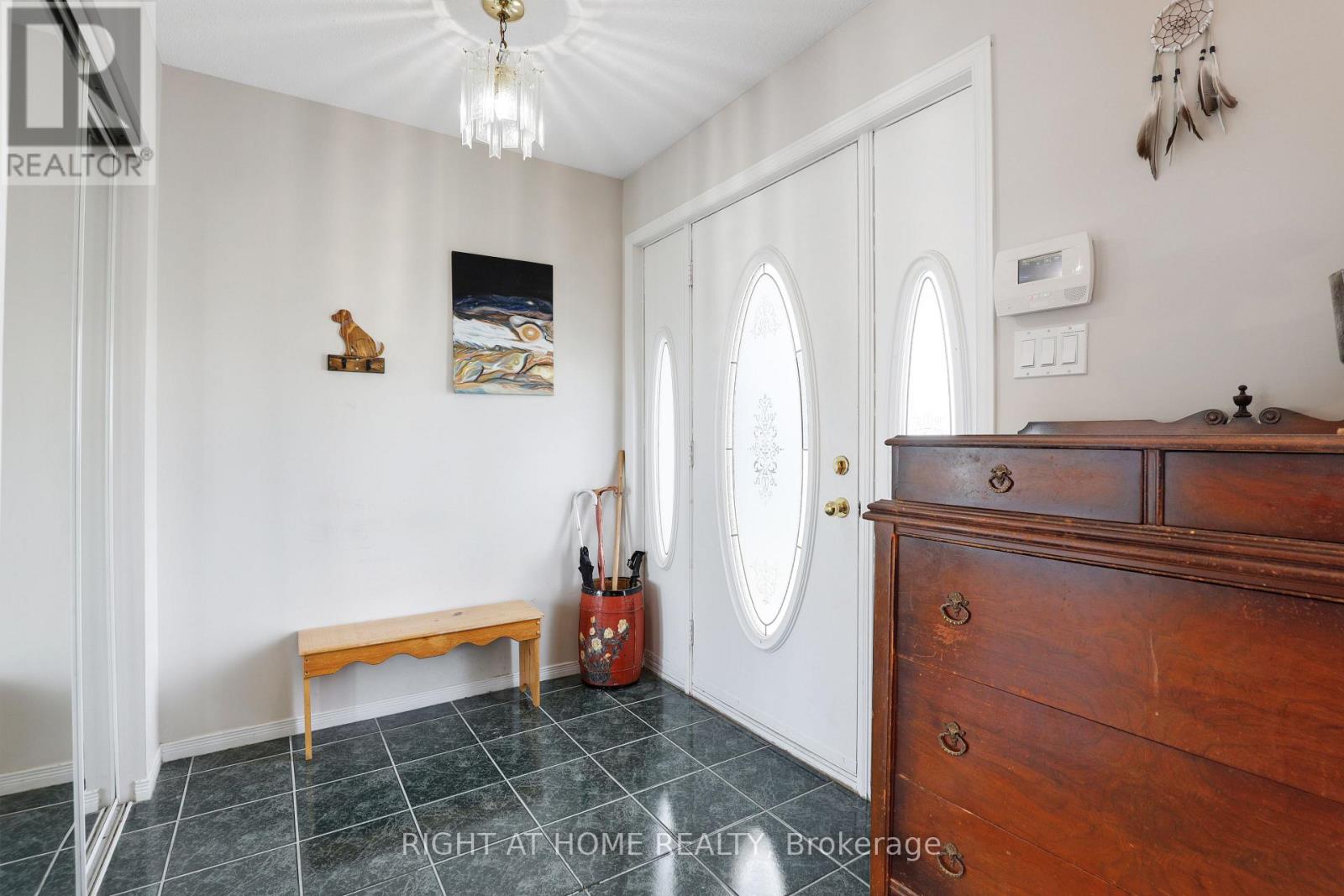 902 Rue Elizabeth Street, Alfred And Plantagenet, Ontario  K0B 1C0 - Photo 5 - X13203984
