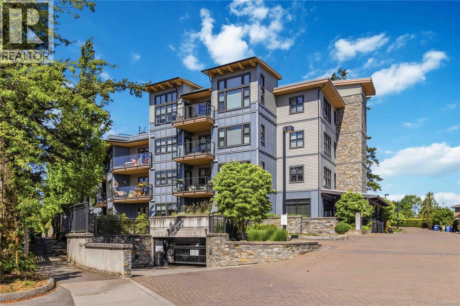 103 3912 Carey Rd, Saanich, British Columbia
