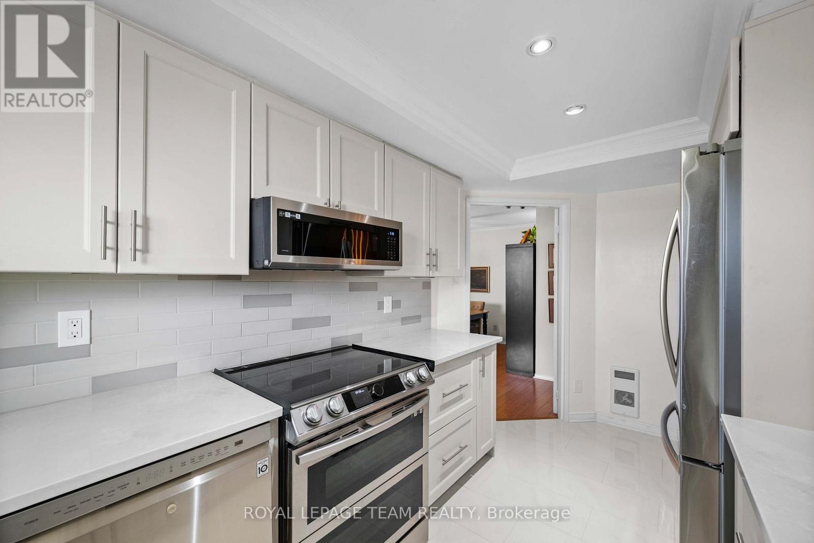 402 - 1705 Playfair Drive, Ottawa, Ontario K1H 8P6 - Photo 4 - X13123952