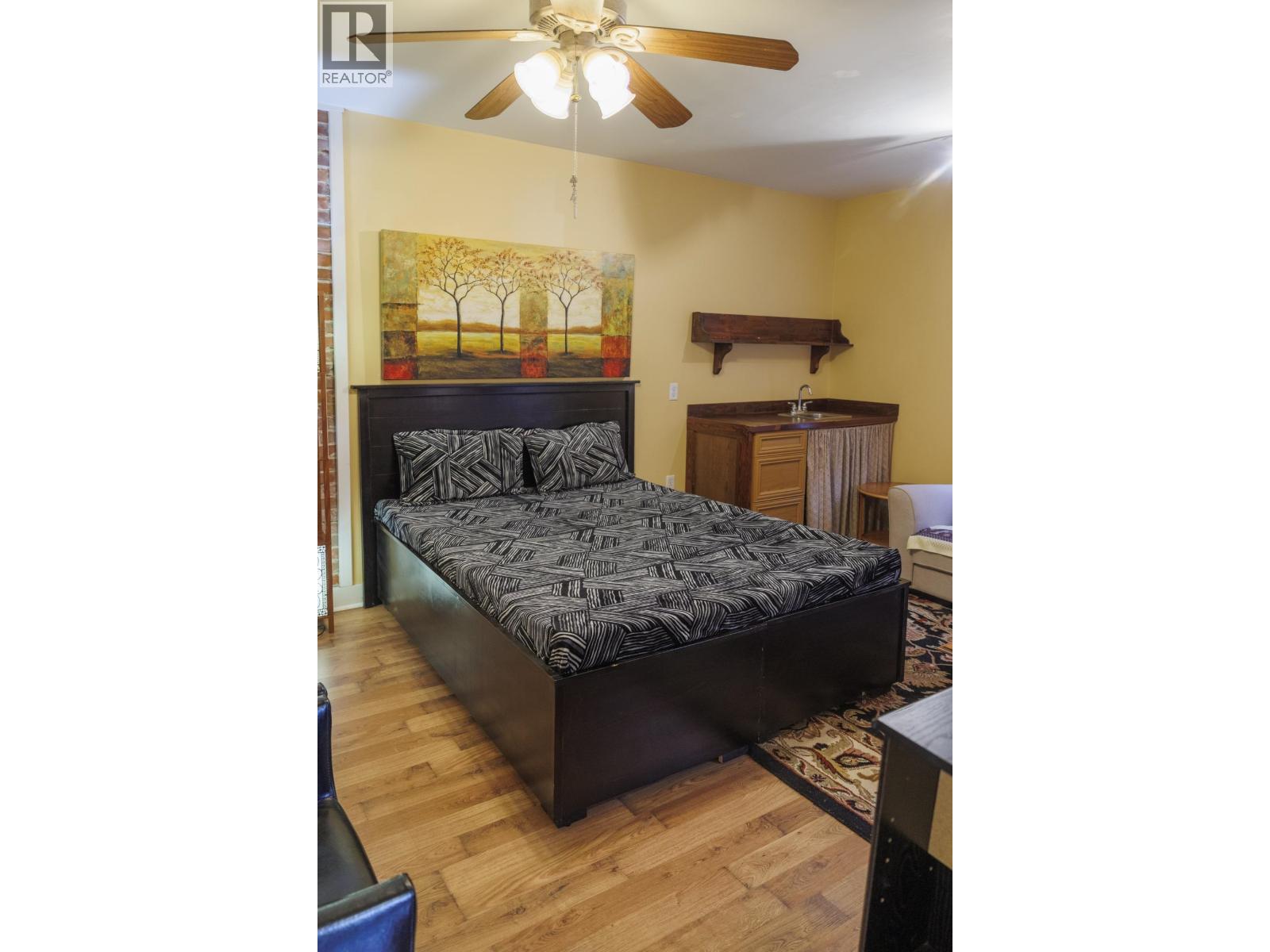 421 Main Street, Mcbride, British Columbia V0J 2E0 - Photo 12 - C8079080