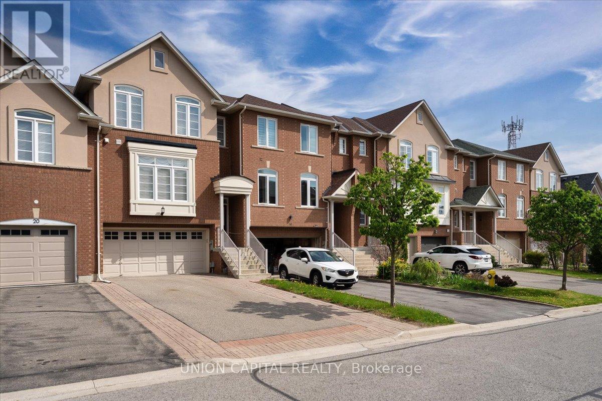 18 Honeywood Road, Vaughan, Ontario  L4J 9C2 - Photo 3 - N13067604