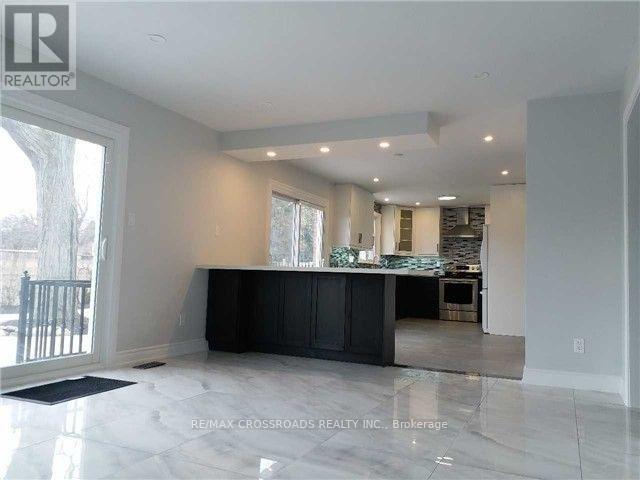 20 Apollo Drive, Toronto, Ontario  M3B 2G8 - Photo 4 - C13203268