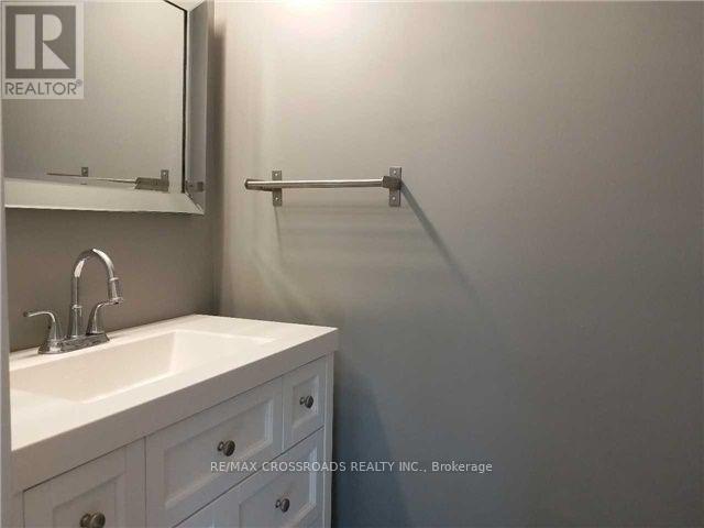20 Apollo Drive, Toronto, Ontario  M3B 2G8 - Photo 9 - C13203268