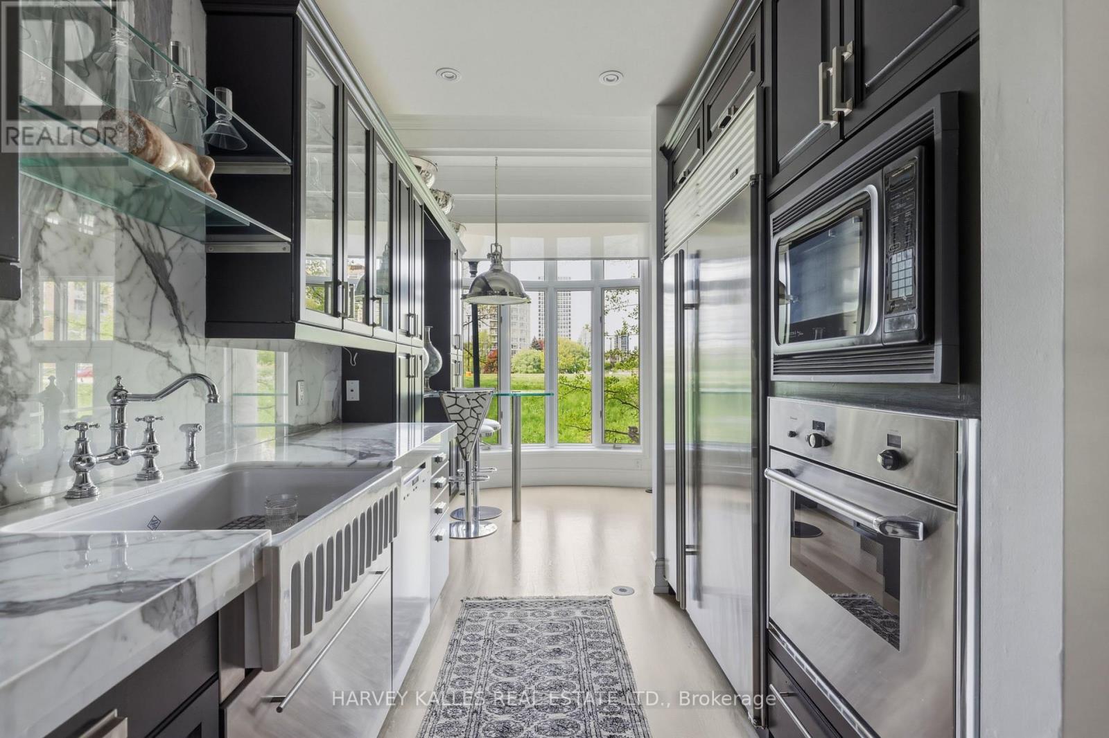 21 - 260 Russell Hill Road, Toronto (Casa Loma), Ontario  M4V 2T3 - Photo 10 - C13203512