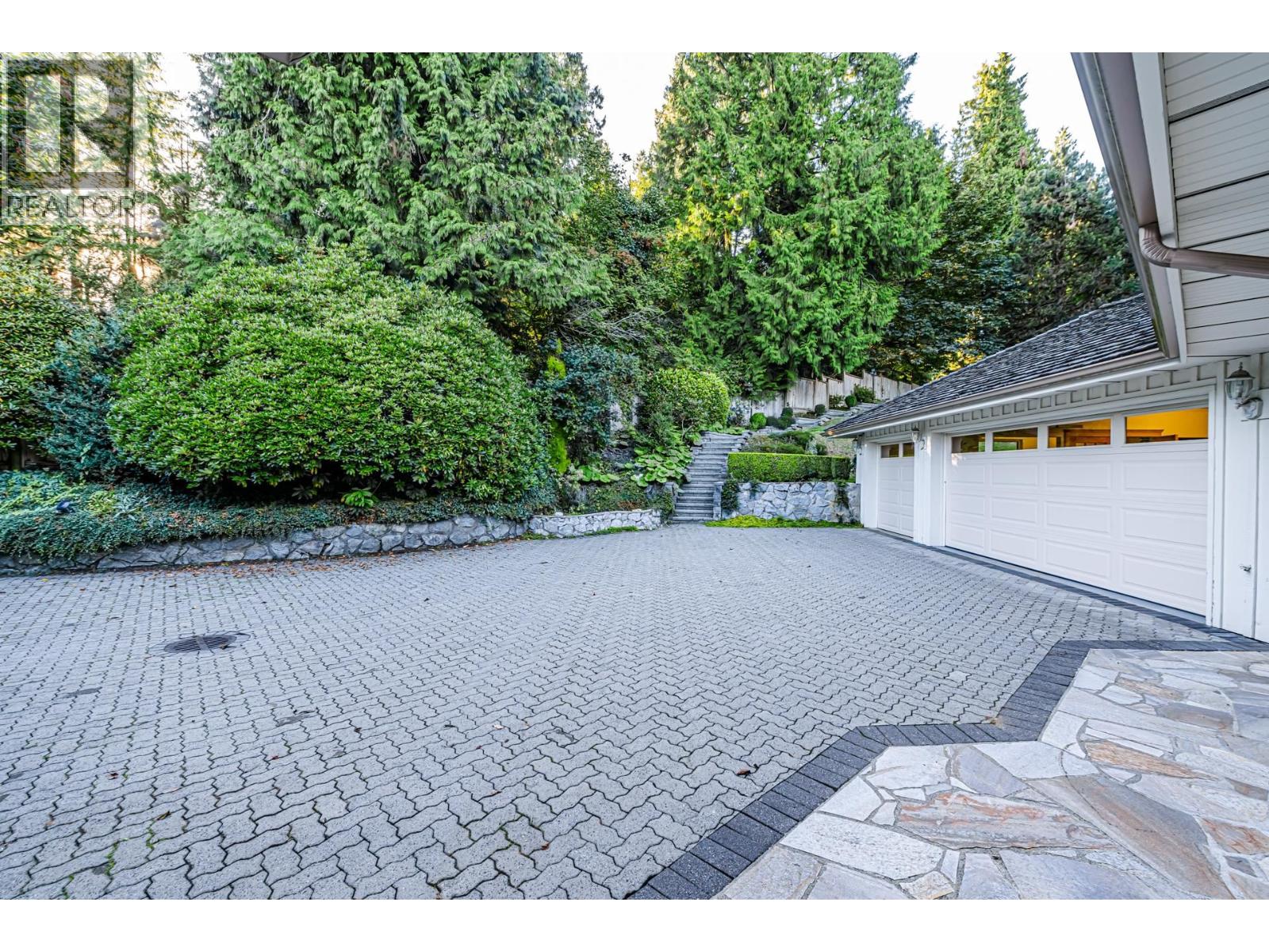 1361 Mathers Avenue, West Vancouver, British Columbia  V7T 2G5 - Photo 32 - R3128775