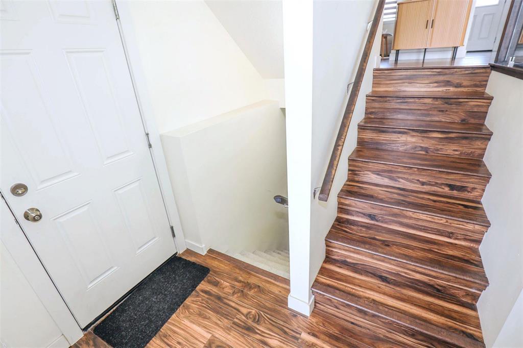 98 Water Ridge Path, Winnipeg, Manitoba  R2R 0P8 - Photo 3 - 202611698