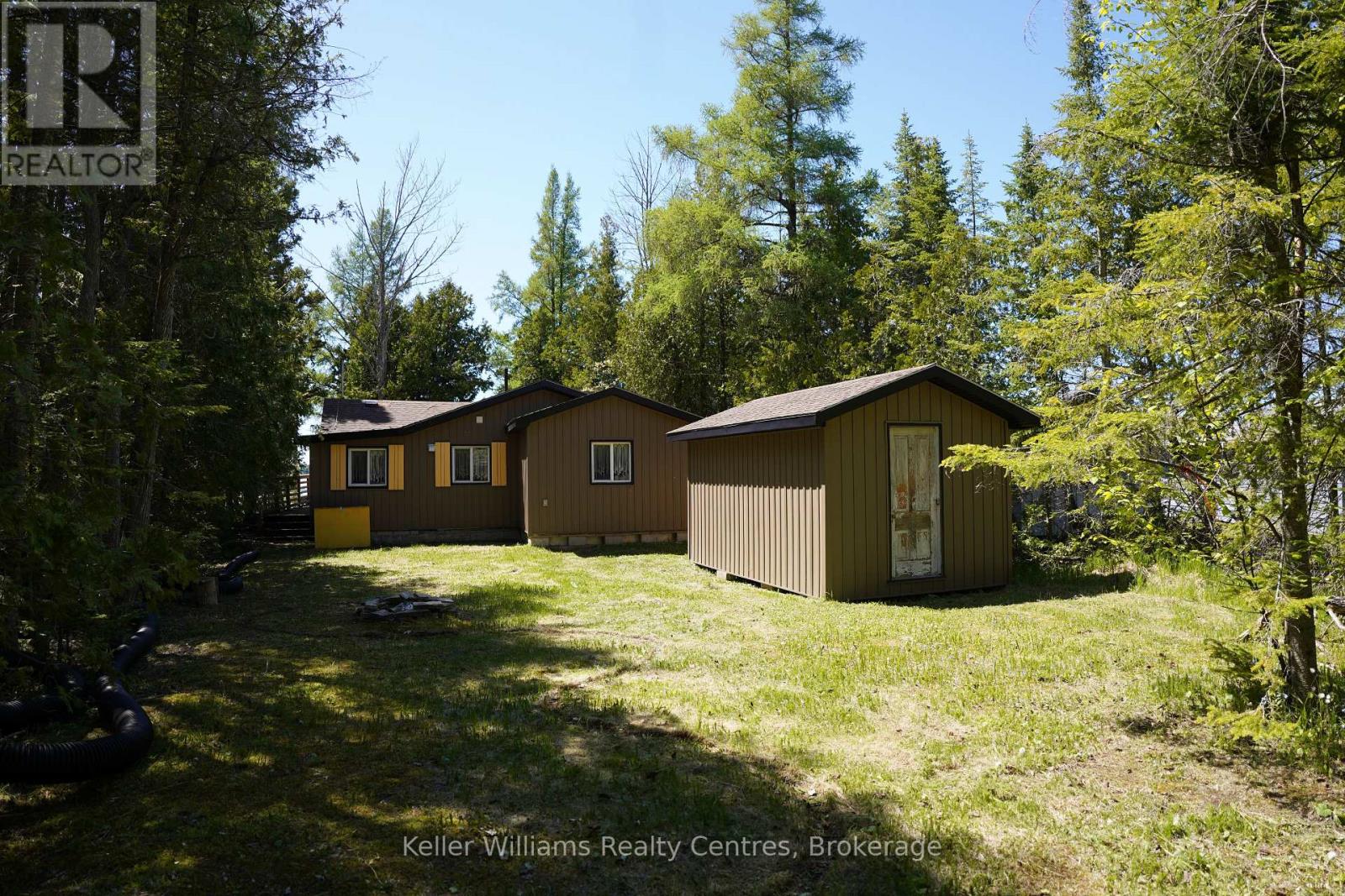 77 Shoreline Avenue, South Bruce Peninsula, Ontario  N0H 2T0 - Photo 32 - X12901538