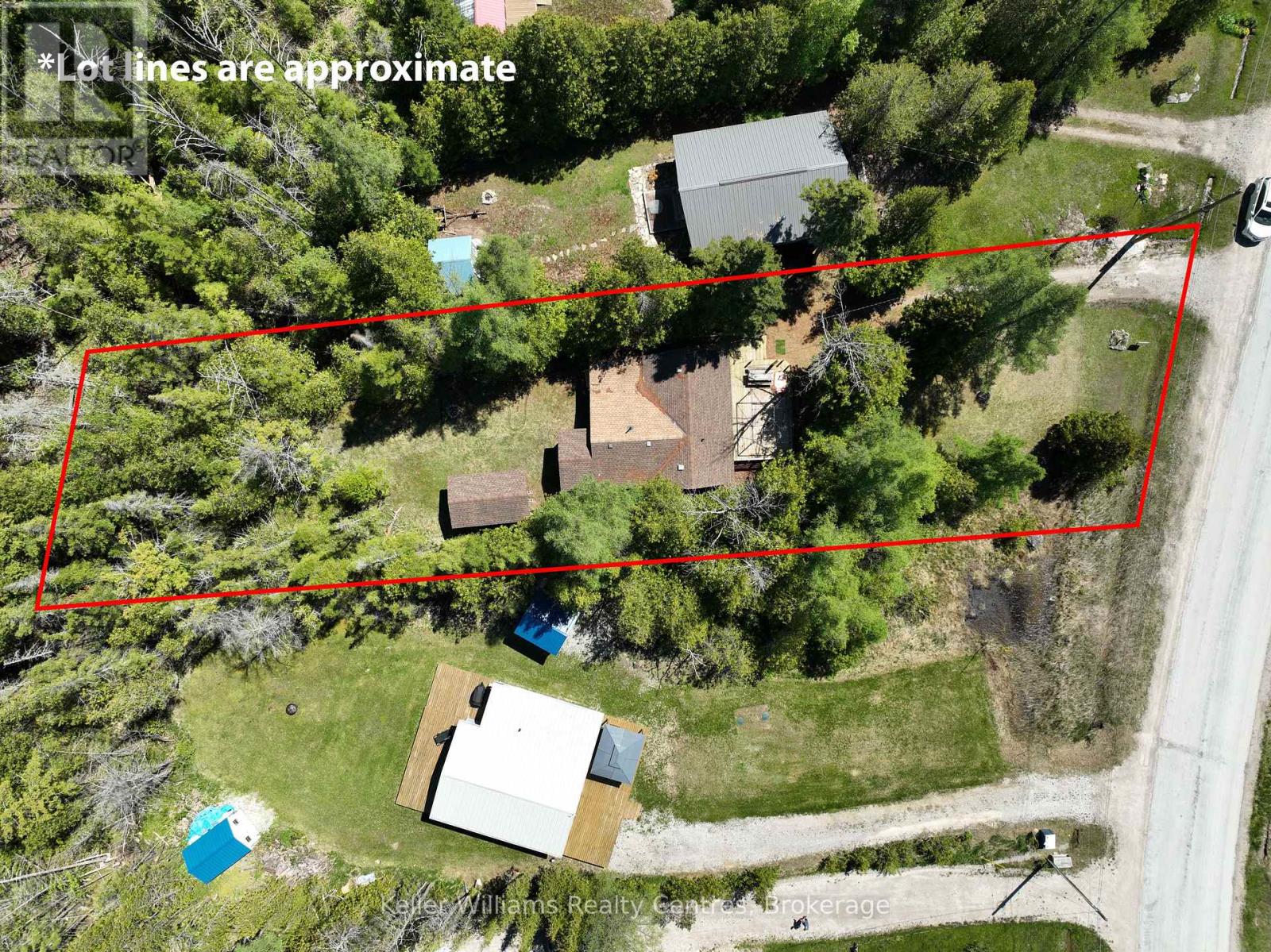 77 Shoreline Avenue, South Bruce Peninsula, Ontario  N0H 2T0 - Photo 28 - X12901538