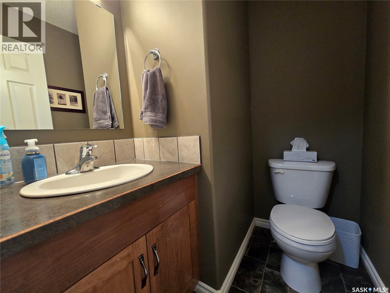 610 Barber Crescent, Weyburn, Saskatchewan  S4H 0M9 - Photo 10 - SK037355