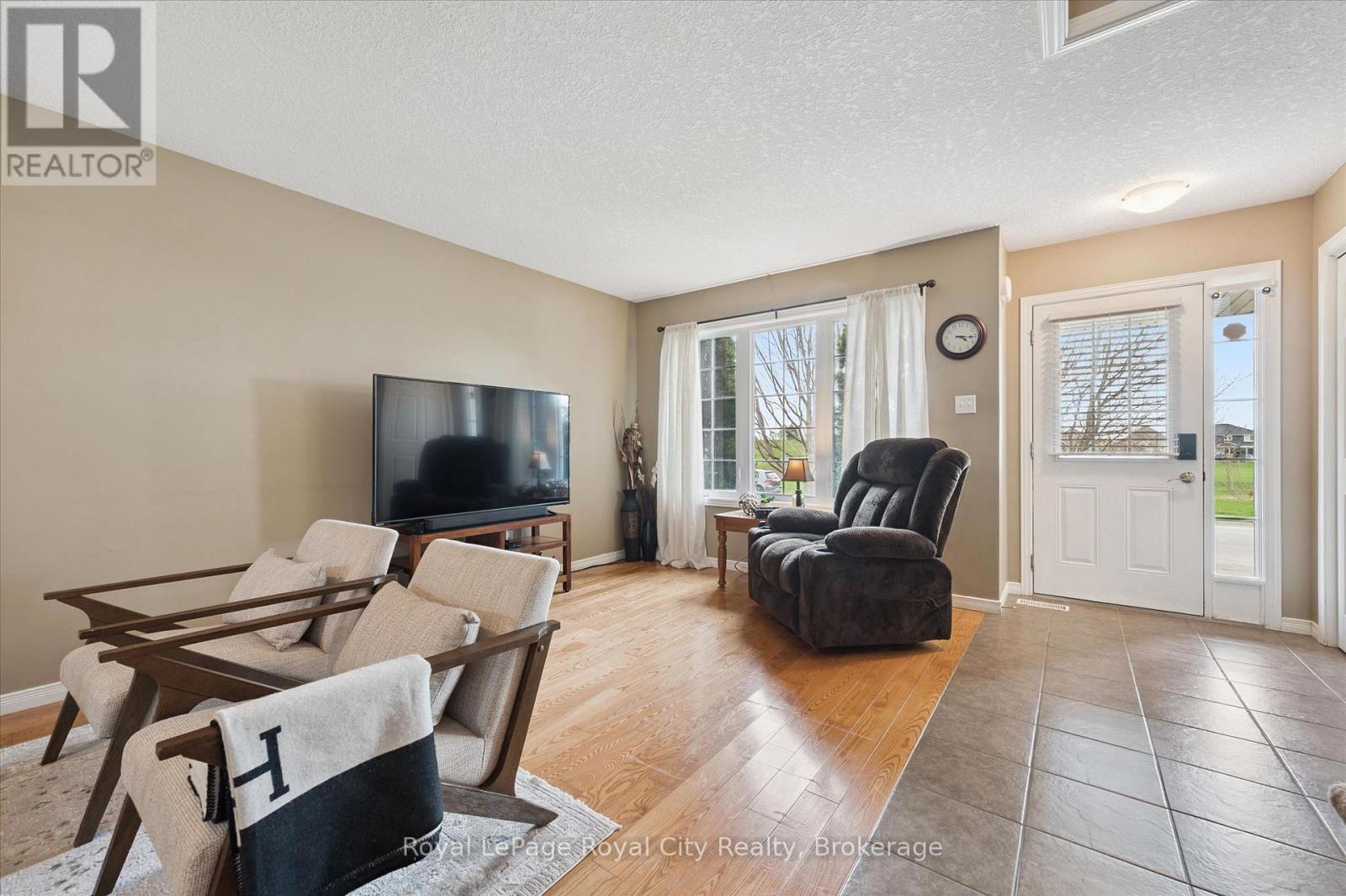 105 Spencer Drive, Centre Wellington, Ontario  N0B 1S0 - Photo 3 - X13030332
