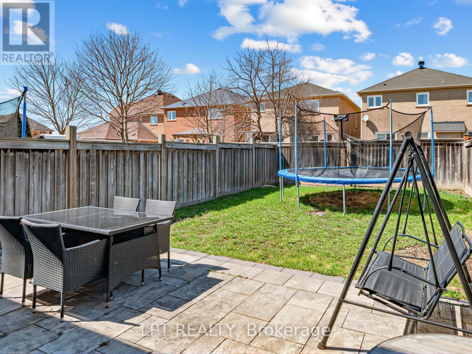 21 Amos Lehman Way, Whitchurch-Stouffville, Ontario  L4A 0J9 - Photo 29 - N13203542