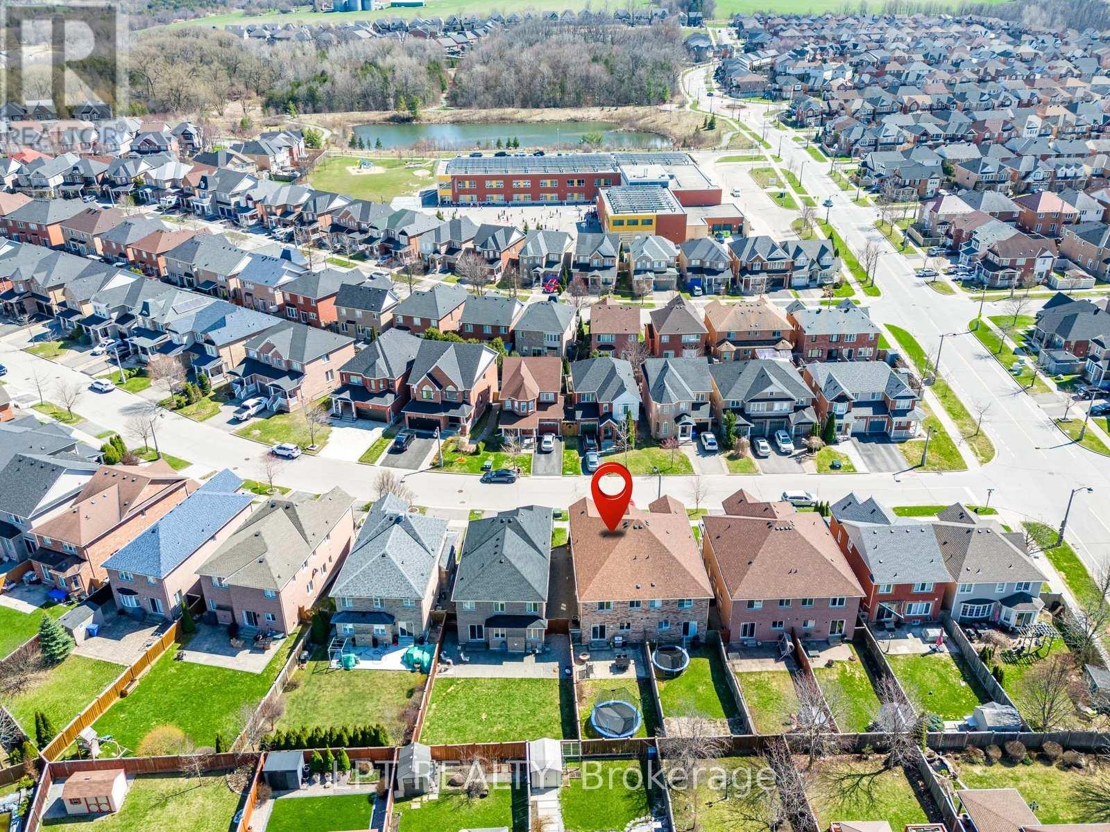21 Amos Lehman Way, Whitchurch-Stouffville, Ontario  L4A 0J9 - Photo 40 - N13203542