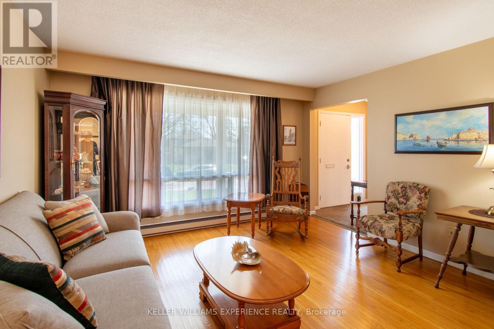 58 Varden Crescent, Barrie (Codrington), Ontario  L4M 4P3 - Photo 4 - S13203852