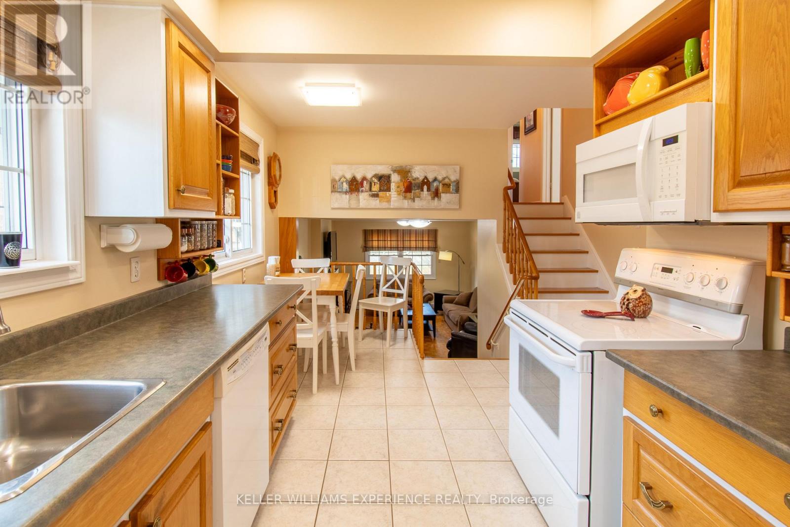 58 Varden Crescent, Barrie (Codrington), Ontario  L4M 4P3 - Photo 9 - S13203852