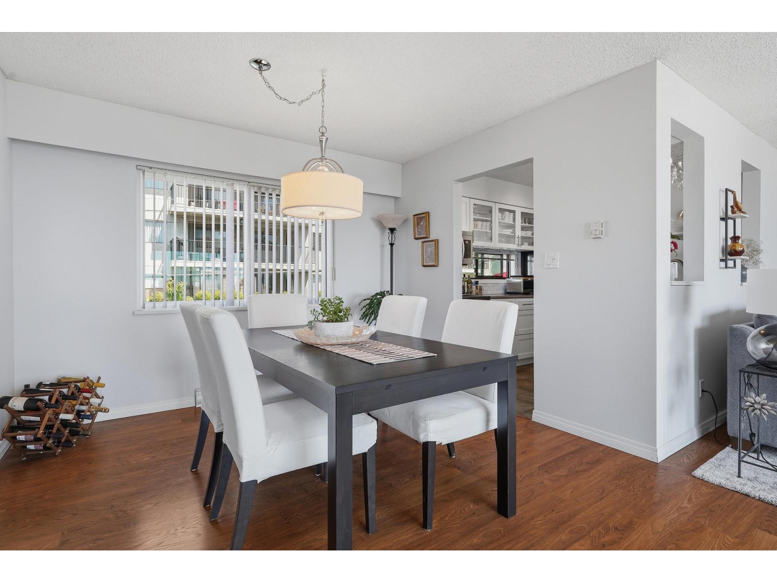 205 15041 Prospect Avenue, White Rock, British Columbia  V4B 2B5 - Photo 13 - R3128163