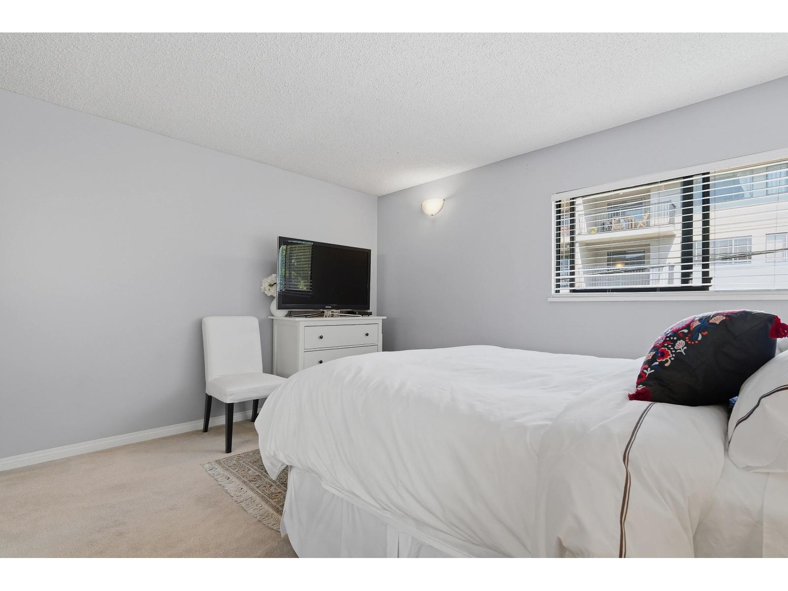 205 15041 Prospect Avenue, White Rock, British Columbia  V4B 2B5 - Photo 23 - R3128163