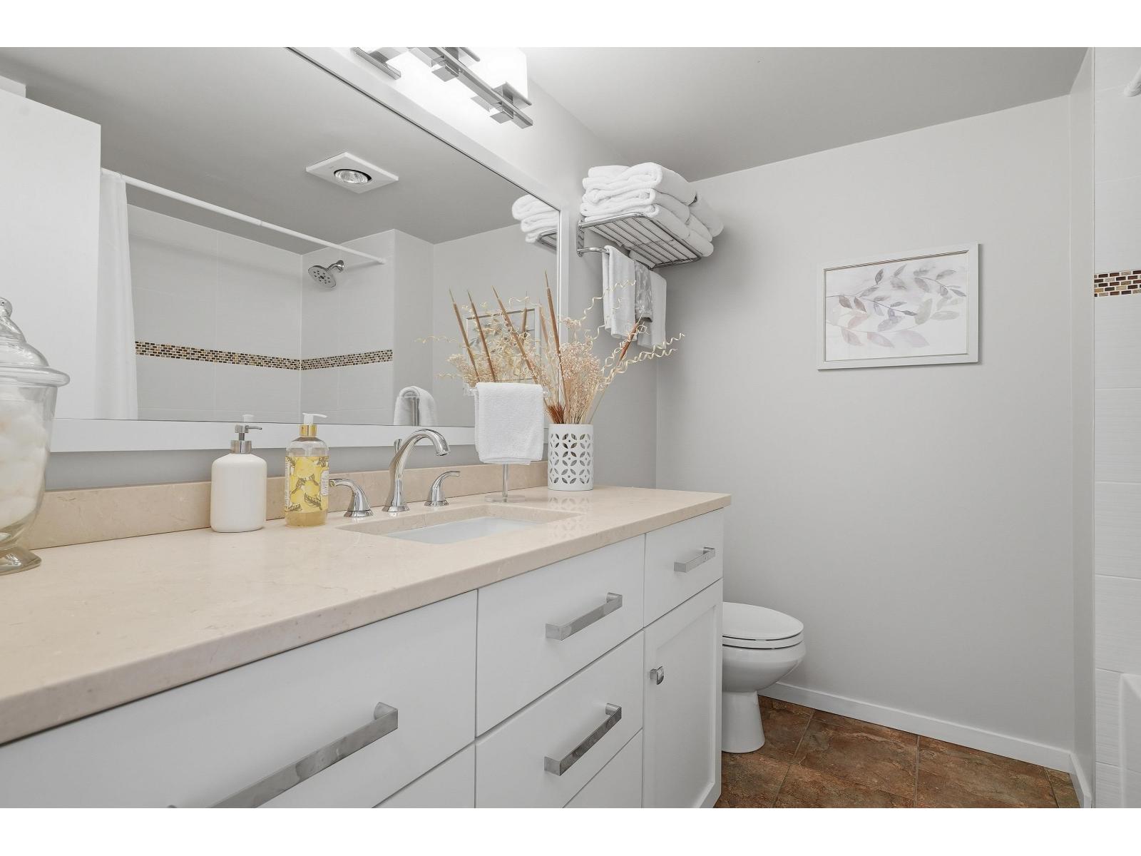 205 15041 Prospect Avenue, White Rock, British Columbia  V4B 2B5 - Photo 18 - R3128163