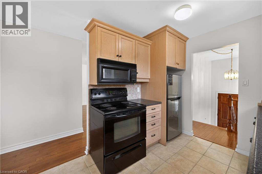 68 Duncairn Crescent, Hamilton, Ontario  L9C 6G1 - Photo 12 - 40833710