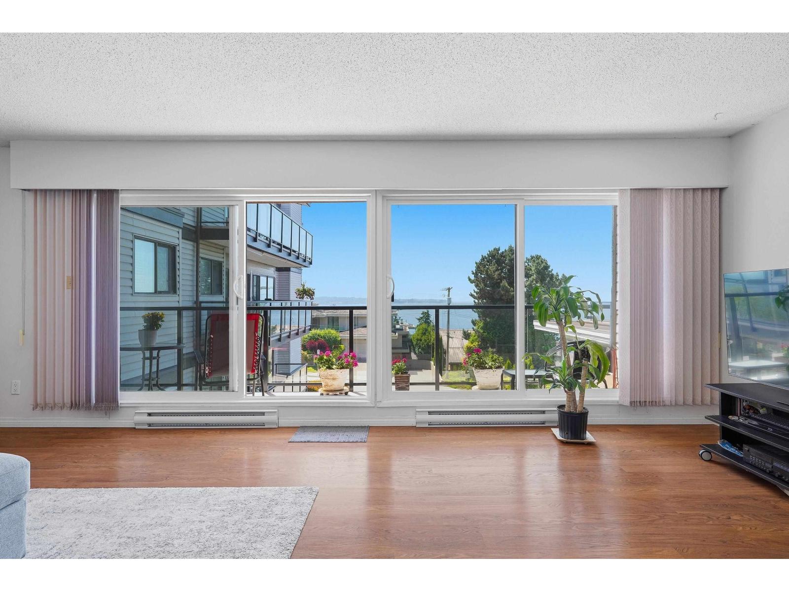 205 15041 Prospect Avenue, White Rock, British Columbia  V4B 2B5 - Photo 7 - R3128163