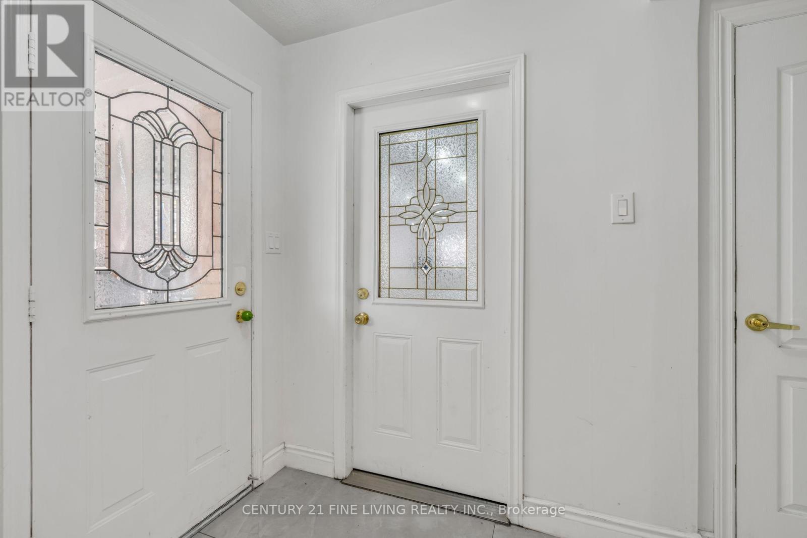 66 Secord Crescent, Brampton, Ontario  L6X 4Y8 - Photo 5 - W13203586