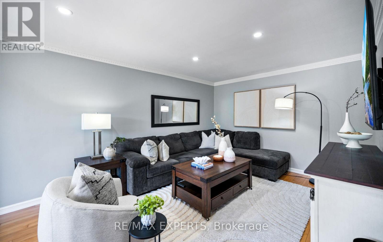7 Goodwood Road, Brampton, Ontario  L6S 1C4 - Photo 5 - W13203610