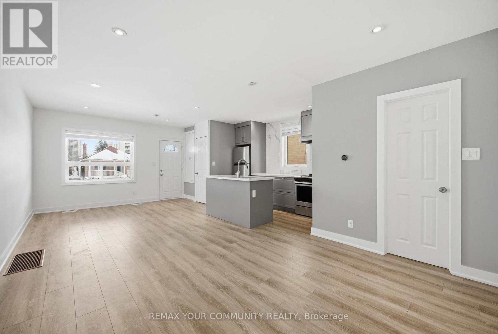 172 Times Road, Toronto, Ontario  M6B 3M6 - Photo 15 - W13203904