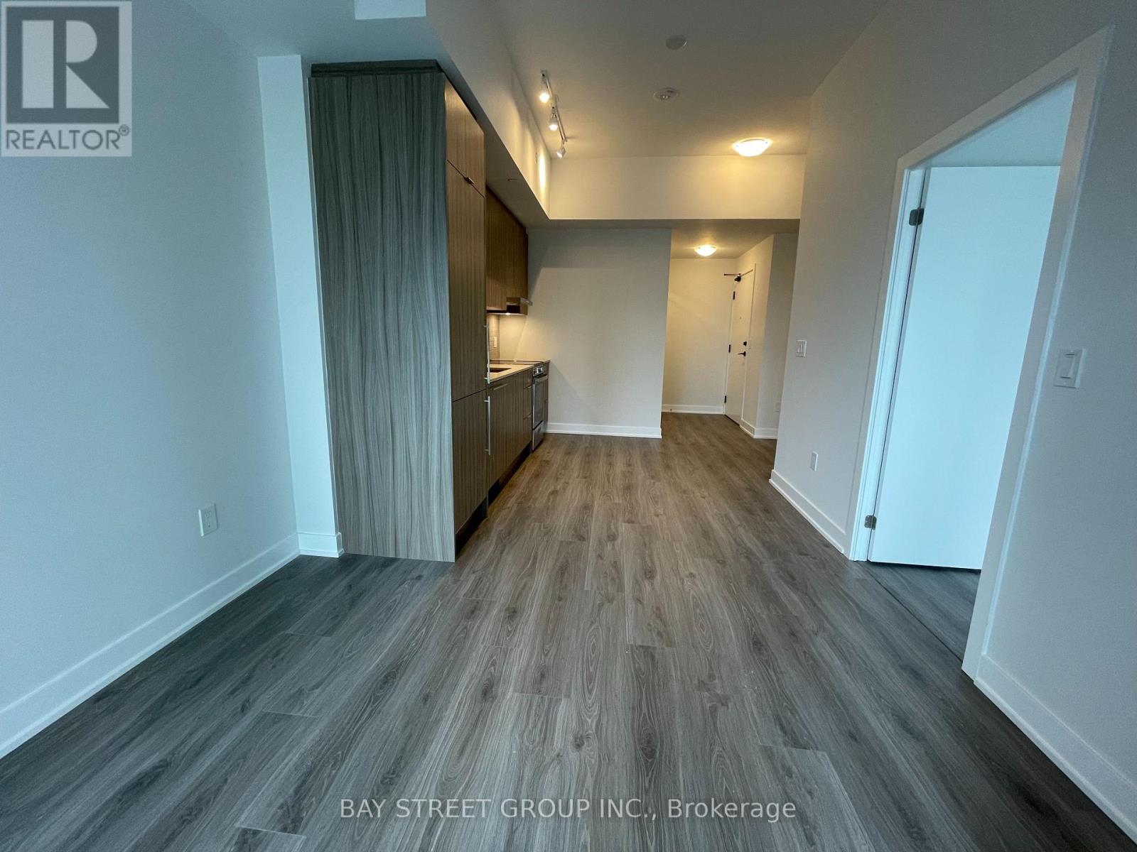 902 - 430 Square One Drive, Mississauga, Ontario  L5B 0L6 - Photo 6 - W13203924