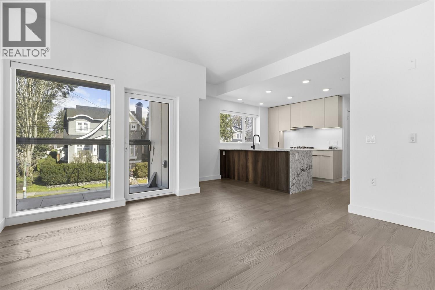 201 3590 W 39th Avenue, Vancouver, British Columbia  V6N 3A5 - Photo 1 - R3128585