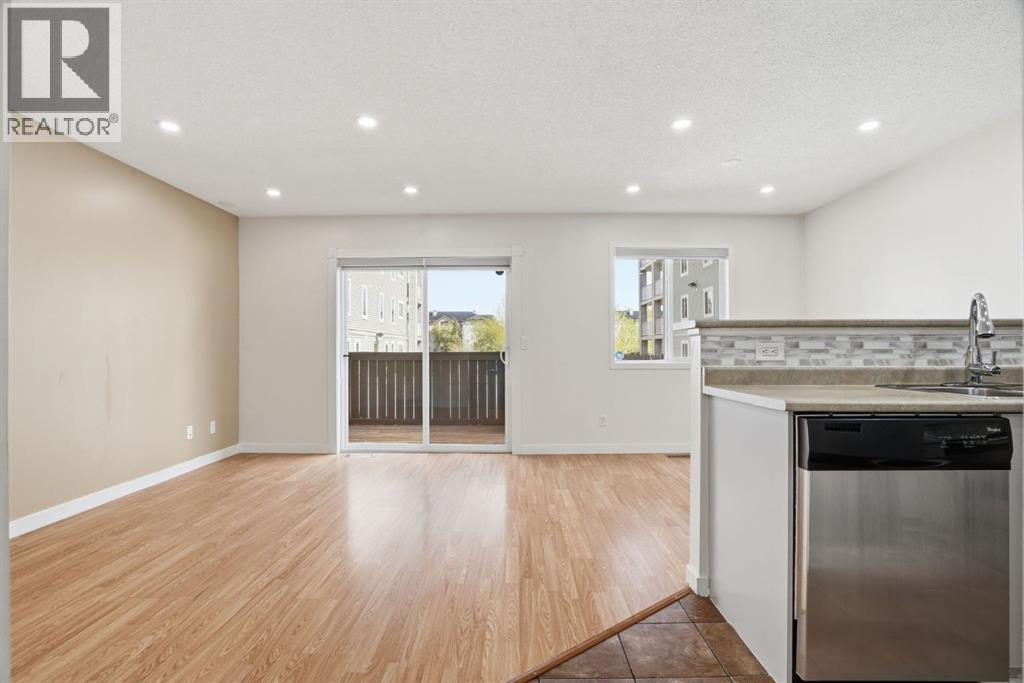 204, 760 Railway Gate SW, Airdrie, Alberta  T4B 3C5 - Photo 9 - A2313705