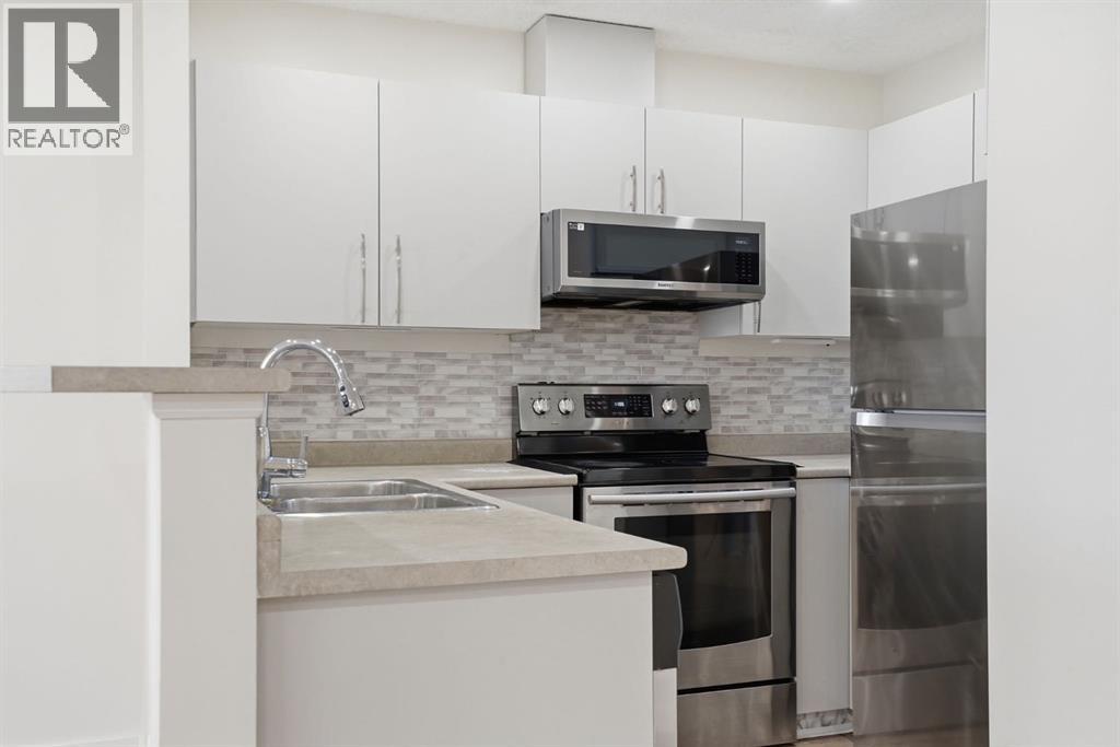 204, 760 Railway Gate SW, Airdrie, Alberta  T4B 3C5 - Photo 14 - A2313705