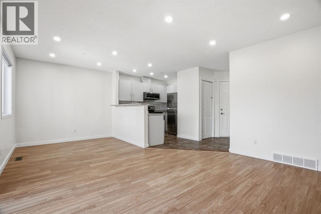 204, 760 Railway Gate SW, Airdrie, Alberta  T4B 3C5 - Photo 10 - A2313705