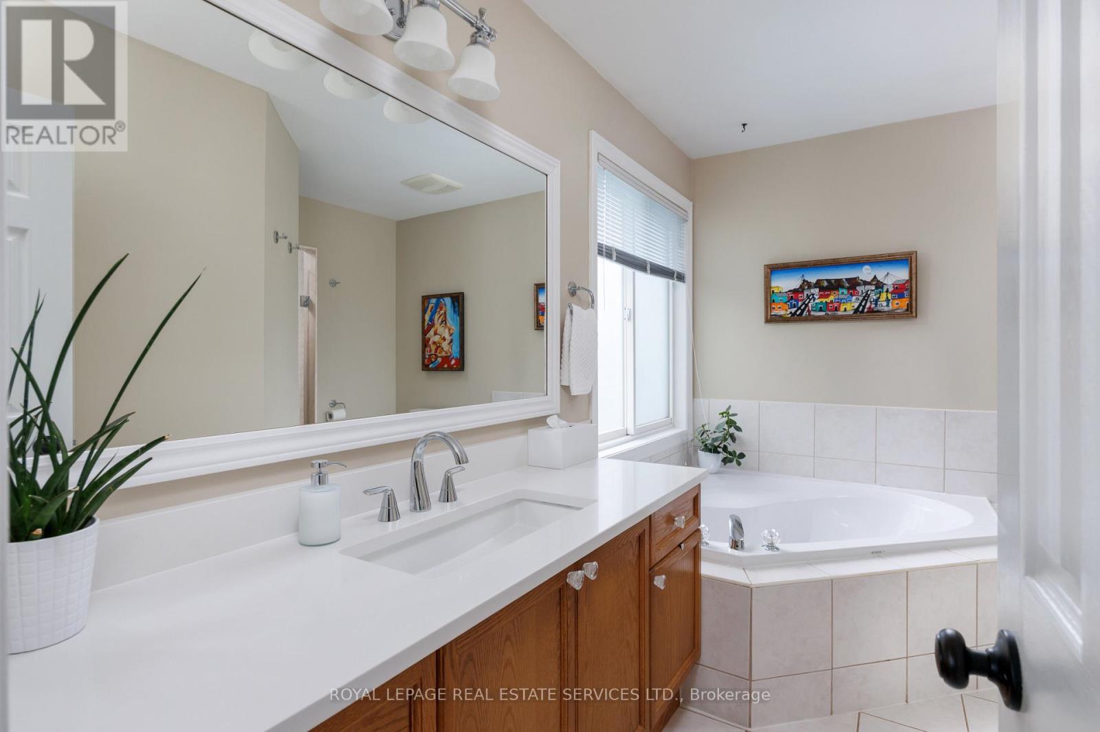 1392 Pinecliff Road, Oakville, Ontario  L6M 3Z1 - Photo 25 - W13158916