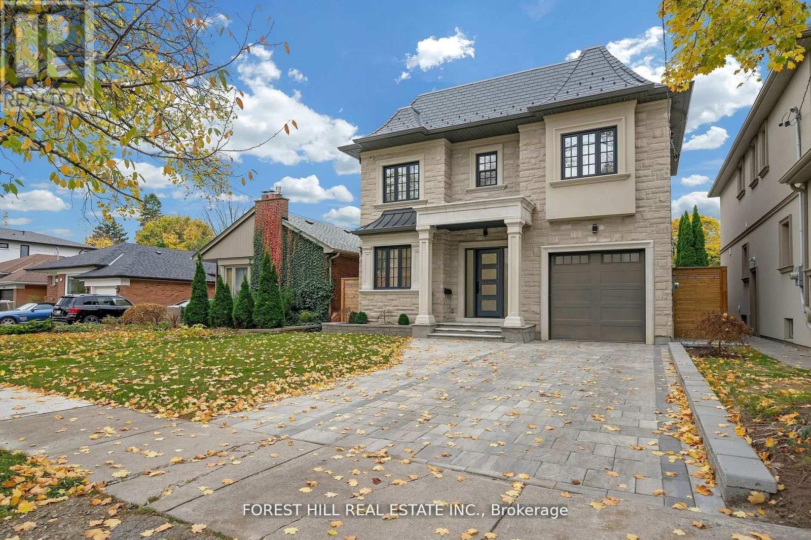 132 LOTHIAN AVENUE, Toronto, Ontario