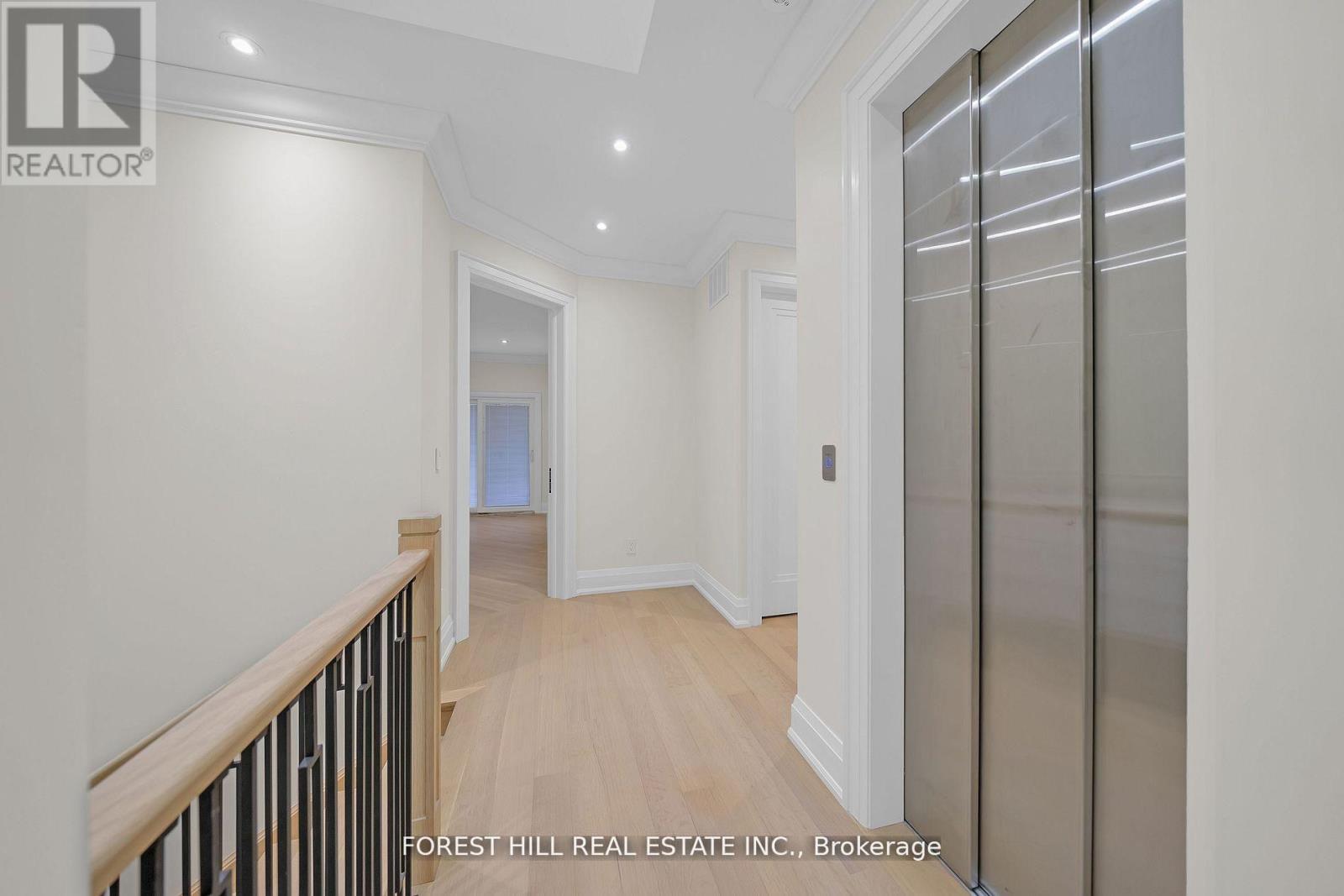 132 Lothian Avenue, Toronto, Ontario  M8Z 4L4 - Photo 20 - W13093388