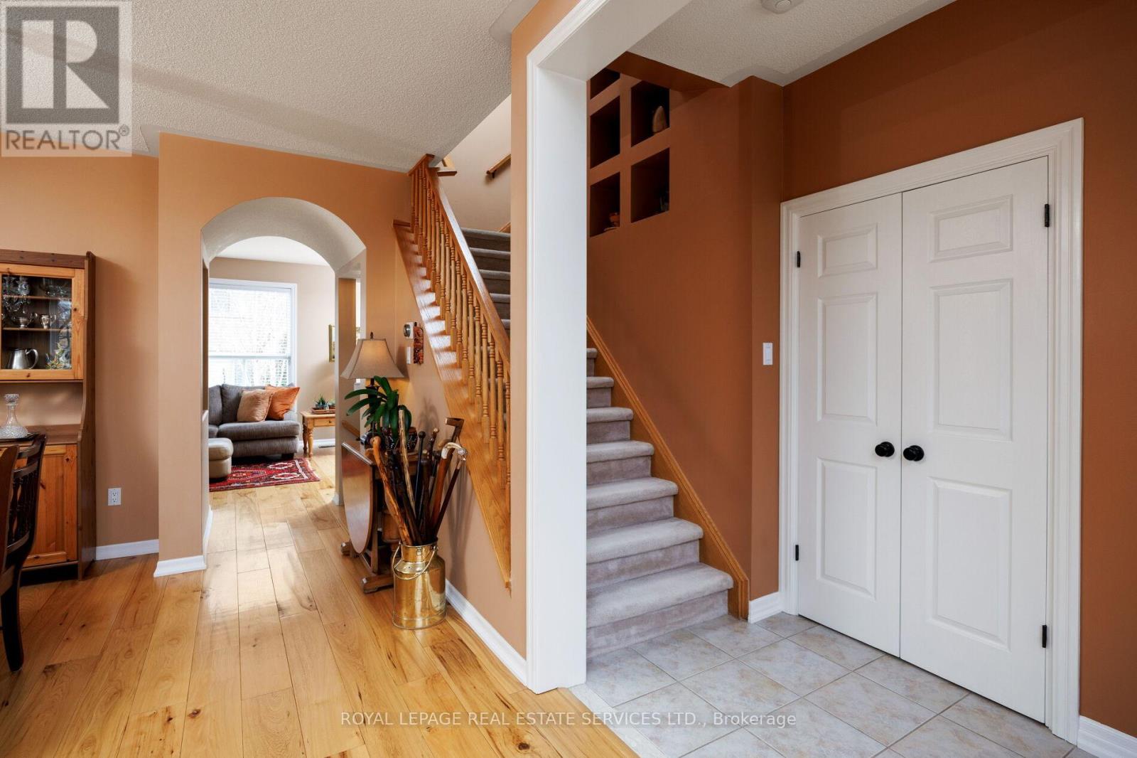 1392 Pinecliff Road, Oakville, Ontario  L6M 3Z1 - Photo 8 - W13158916