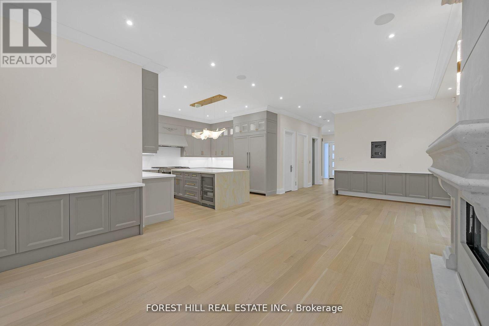 132 Lothian Avenue, Toronto, Ontario  M8Z 4L4 - Photo 12 - W13093388