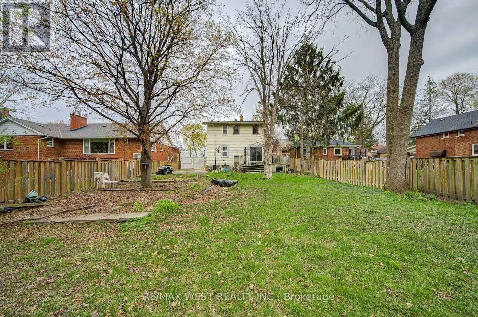 326 Queen Street S, Mississauga, Ontario  L5M 1M2 - Photo 26 - W13155102