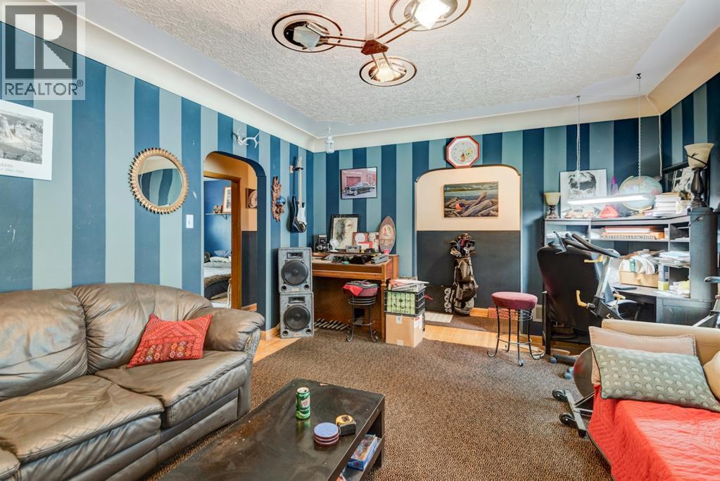2511 15a Street Sw, Calgary, Alberta  T2T 4B8 - Photo 4 - A2315448