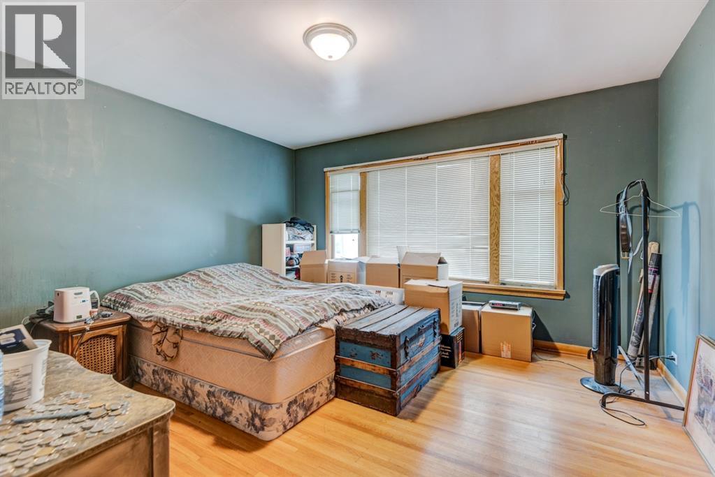 2511 15a Street Sw, Calgary, Alberta  T2T 4B8 - Photo 9 - A2315448