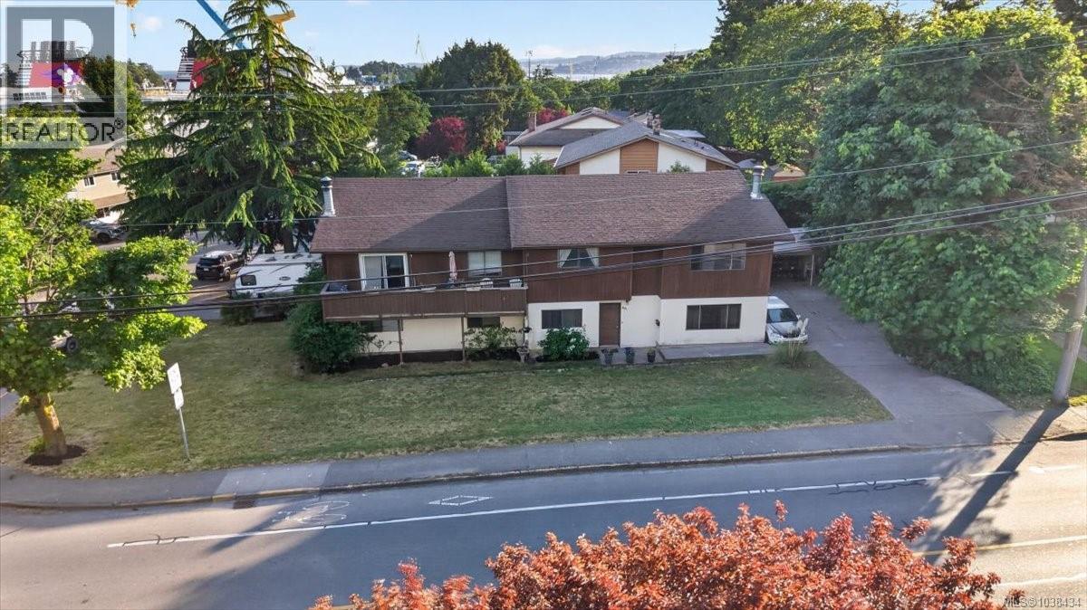 891 Admirals Rd, Esquimalt, British Columbia
