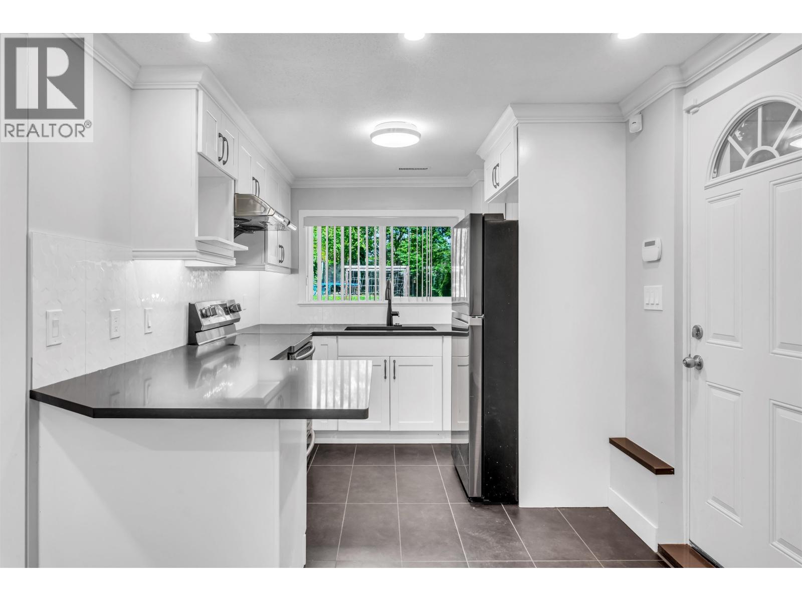 3091 Lazy A Street, Coquitlam, British Columbia  V3C 3N8 - Photo 14 - R3128689