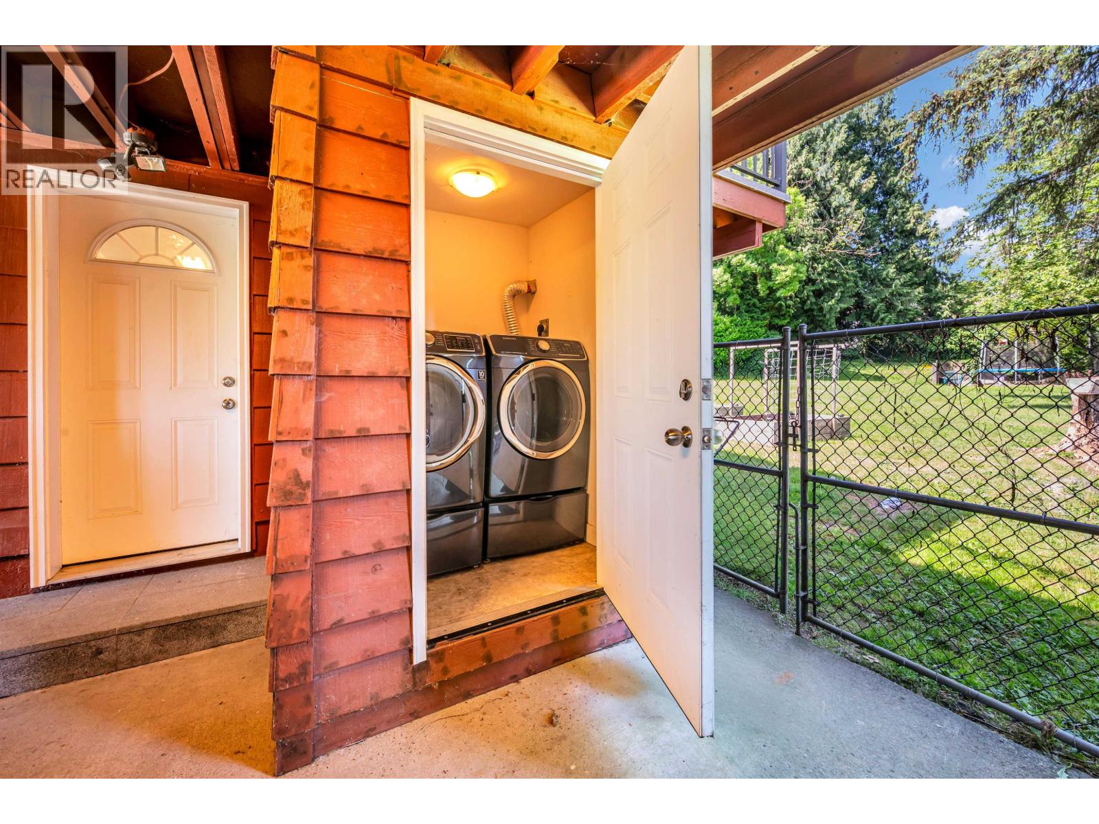 3091 Lazy A Street, Coquitlam, British Columbia  V3C 3N8 - Photo 26 - R3128689
