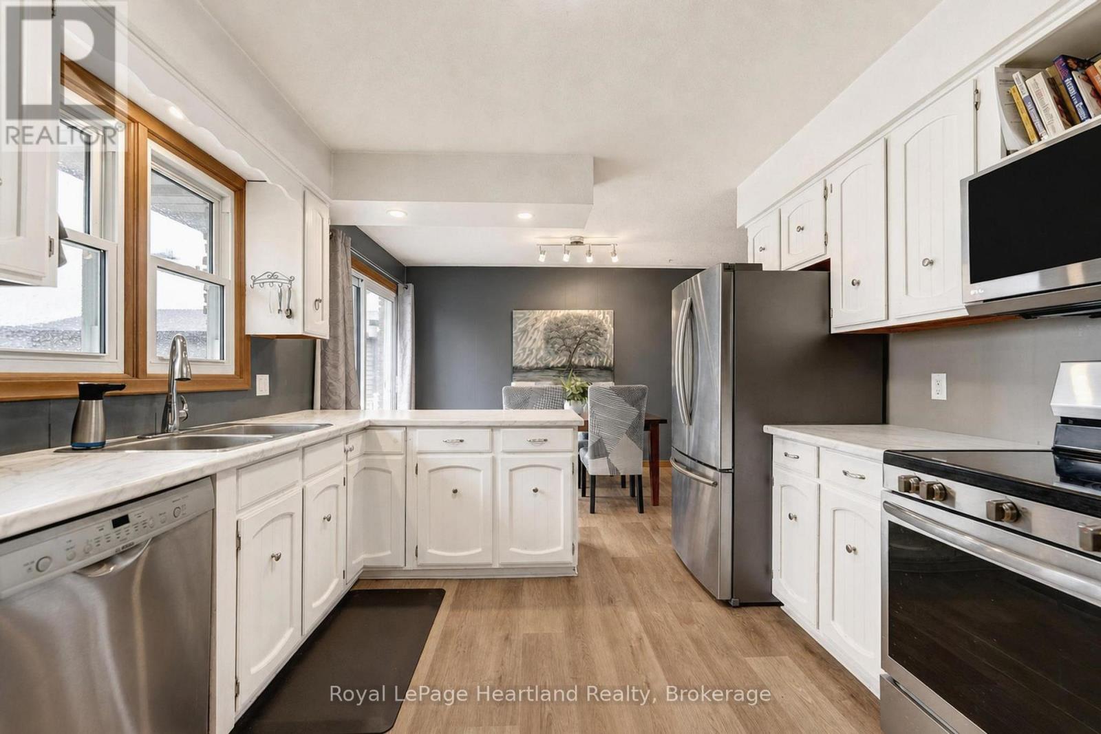 77292 London Road, Huron East, Ontario  N0M 1L0 - Photo 11 - X13204124