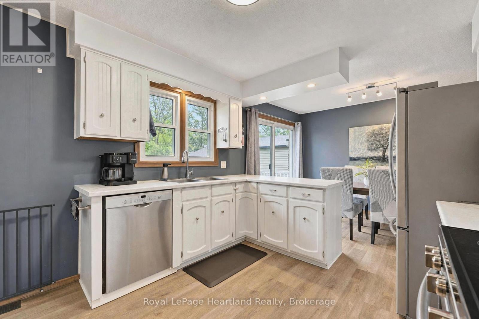 77292 London Road, Huron East, Ontario  N0M 1L0 - Photo 12 - X13204124