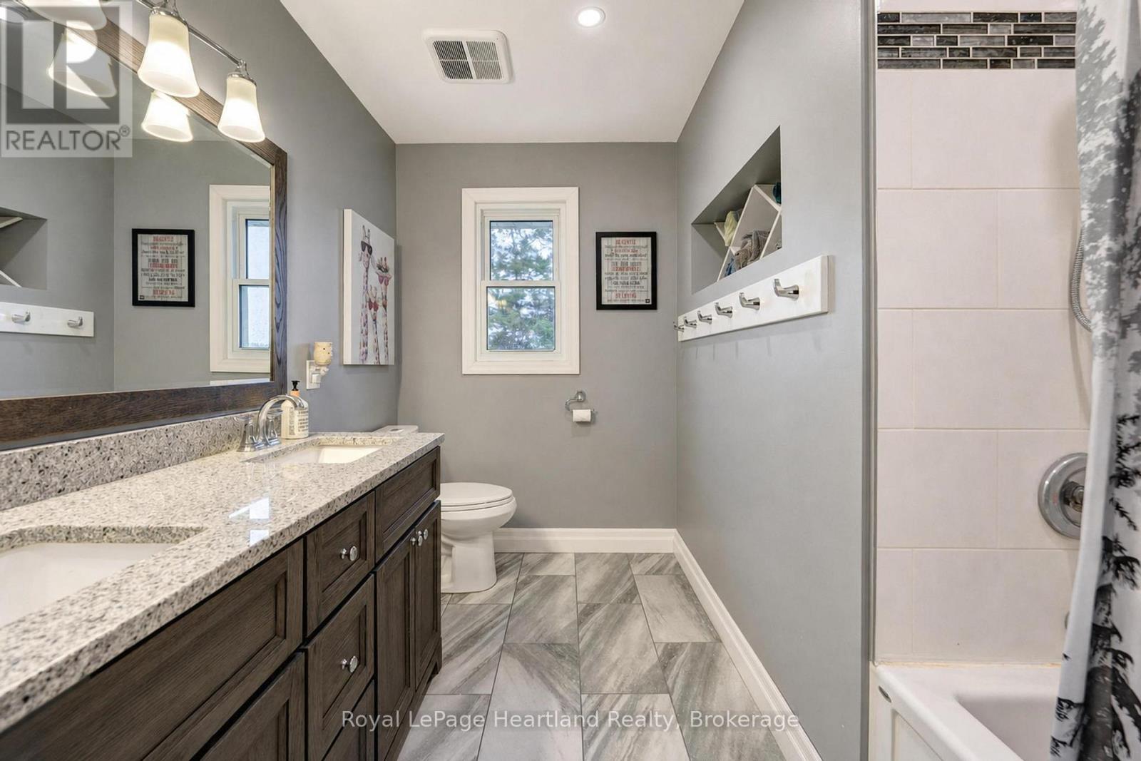 77292 London Road, Huron East, Ontario  N0M 1L0 - Photo 14 - X13204124