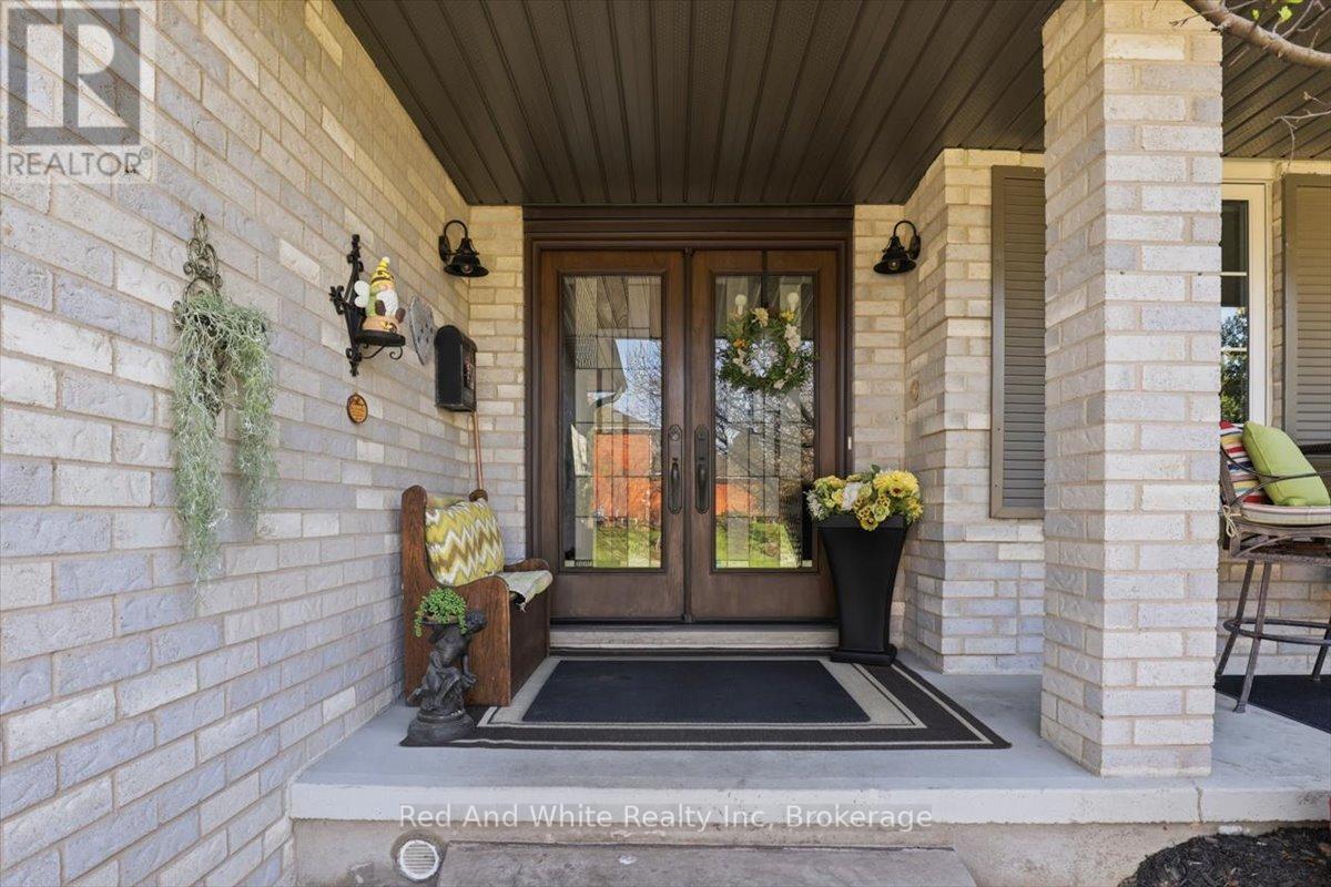 4 Brewster Place, Cambridge, Ontario  N3C 3V1 - Photo 4 - X13205182