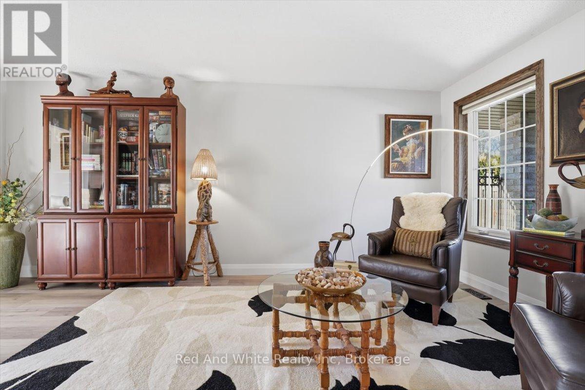 4 Brewster Place, Cambridge, Ontario  N3C 3V1 - Photo 8 - X13205182