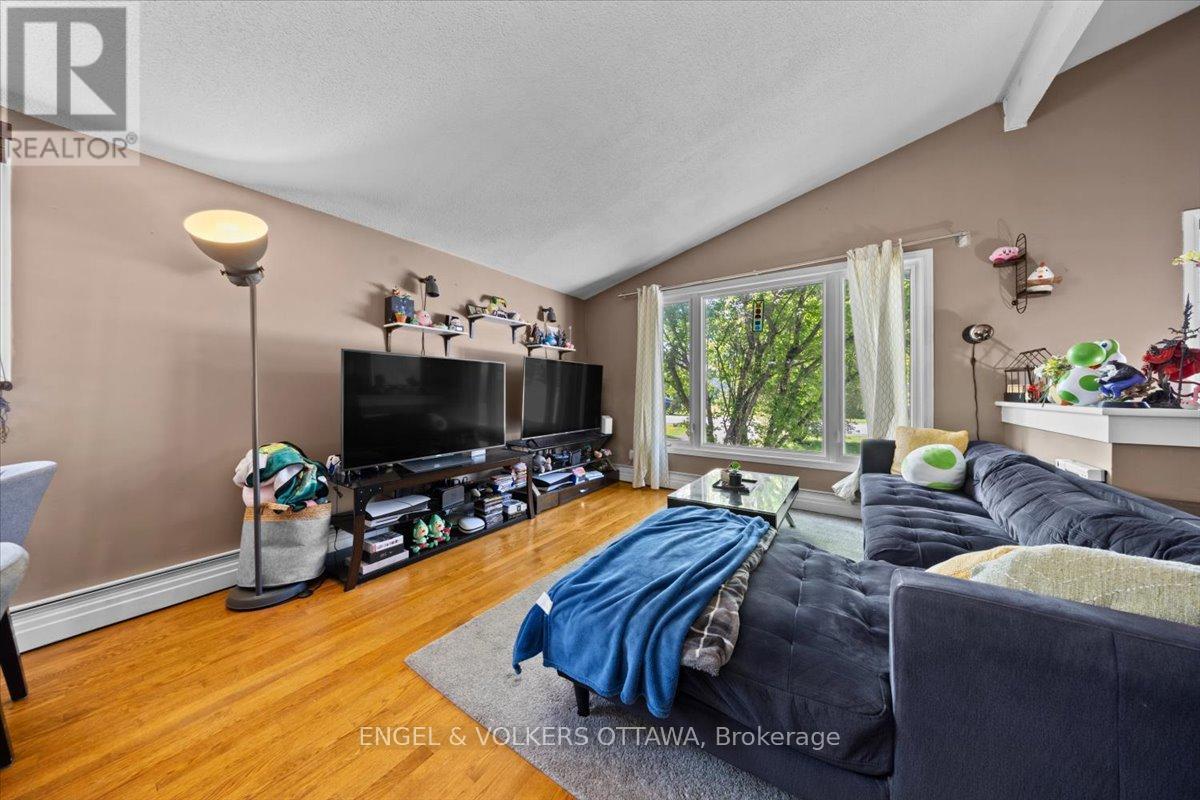 1712 St. Barbara Street, Ottawa, Ontario K1T 1M2 - Photo 5 - X13204532