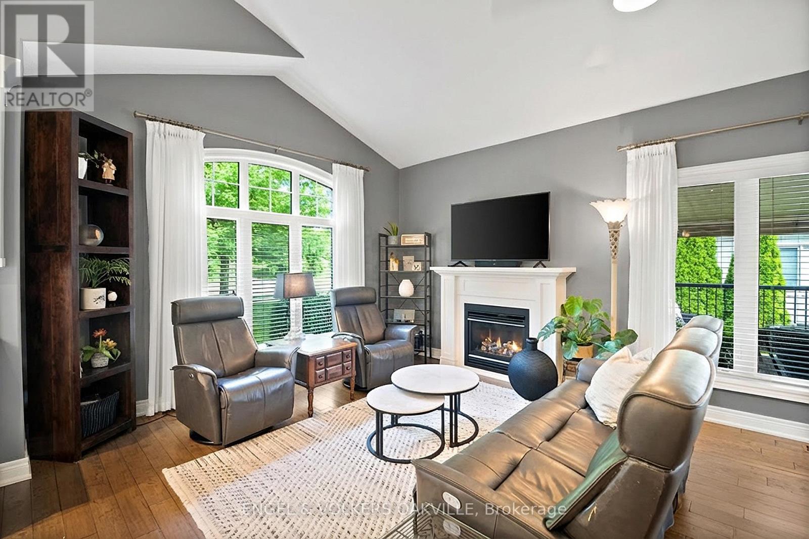 2 Sawmill Lane, Niagara-On-The-Lake, Ontario  L0S 1J1 - Photo 6 - X13204826